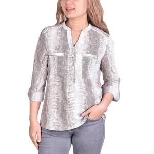 NY collection 3/4 Roll Tab Sleeve Pullover Blouse. Size large.